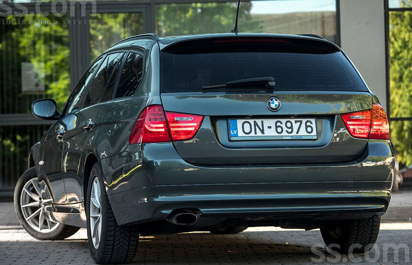 BMW 320 — foto 4