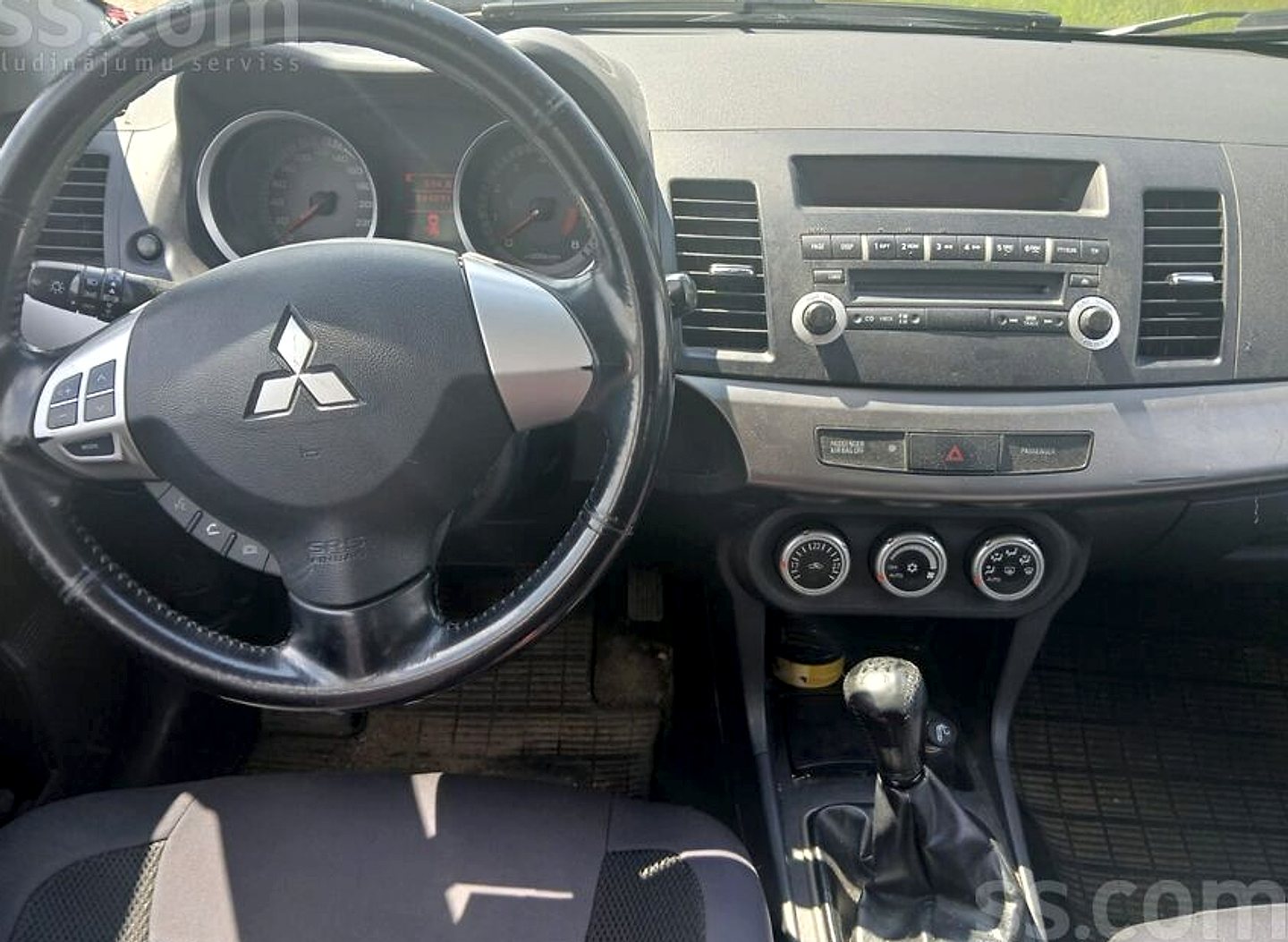 Mitsubishi Lancer — foto 4