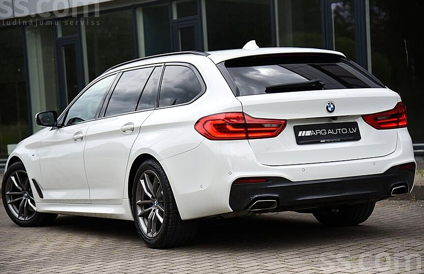 BMW 530 — foto 3