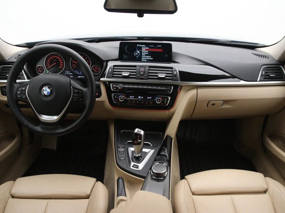BMW 330 — foto 3