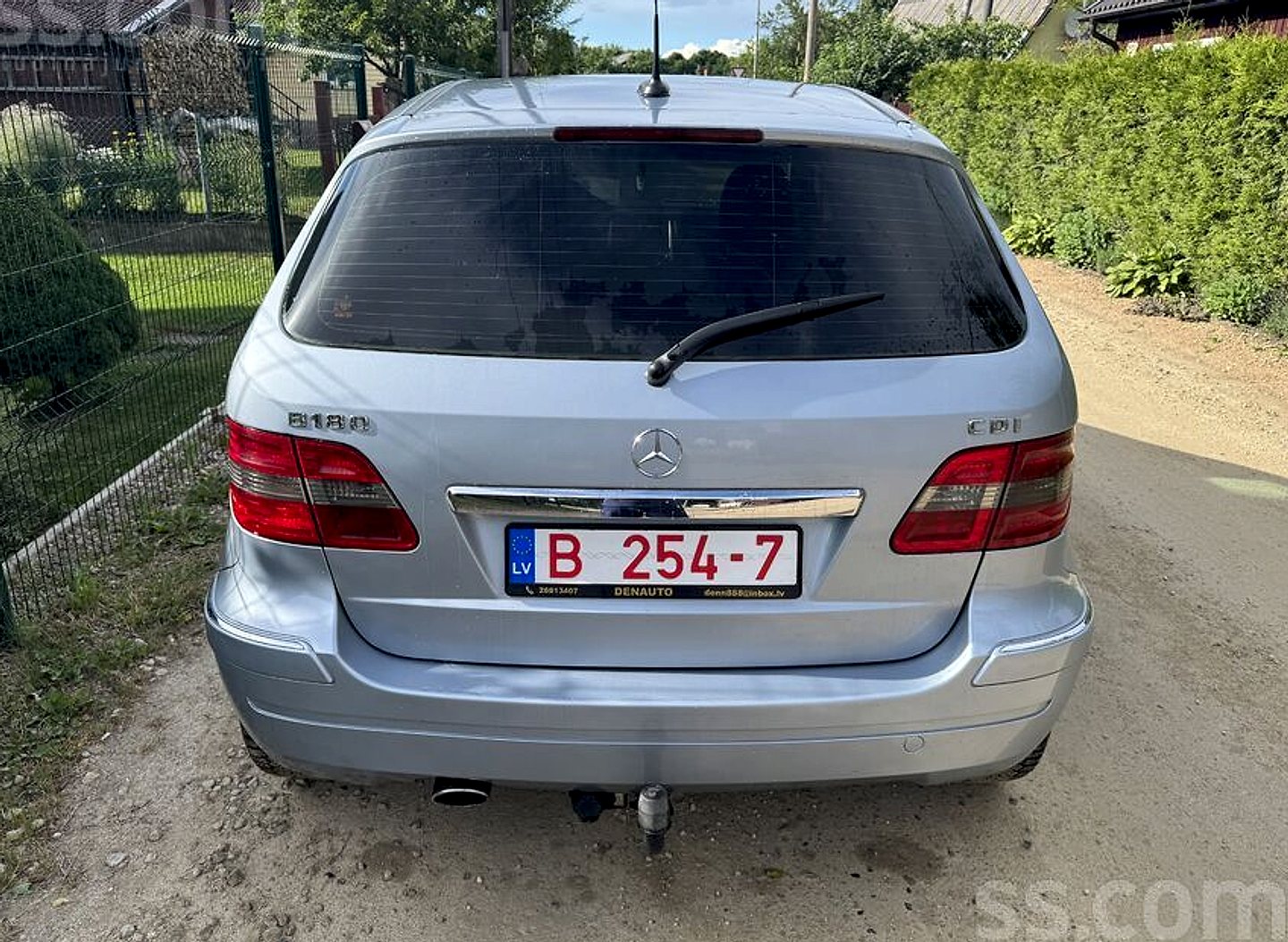 Mercedes-Benz B180 — foto 5
