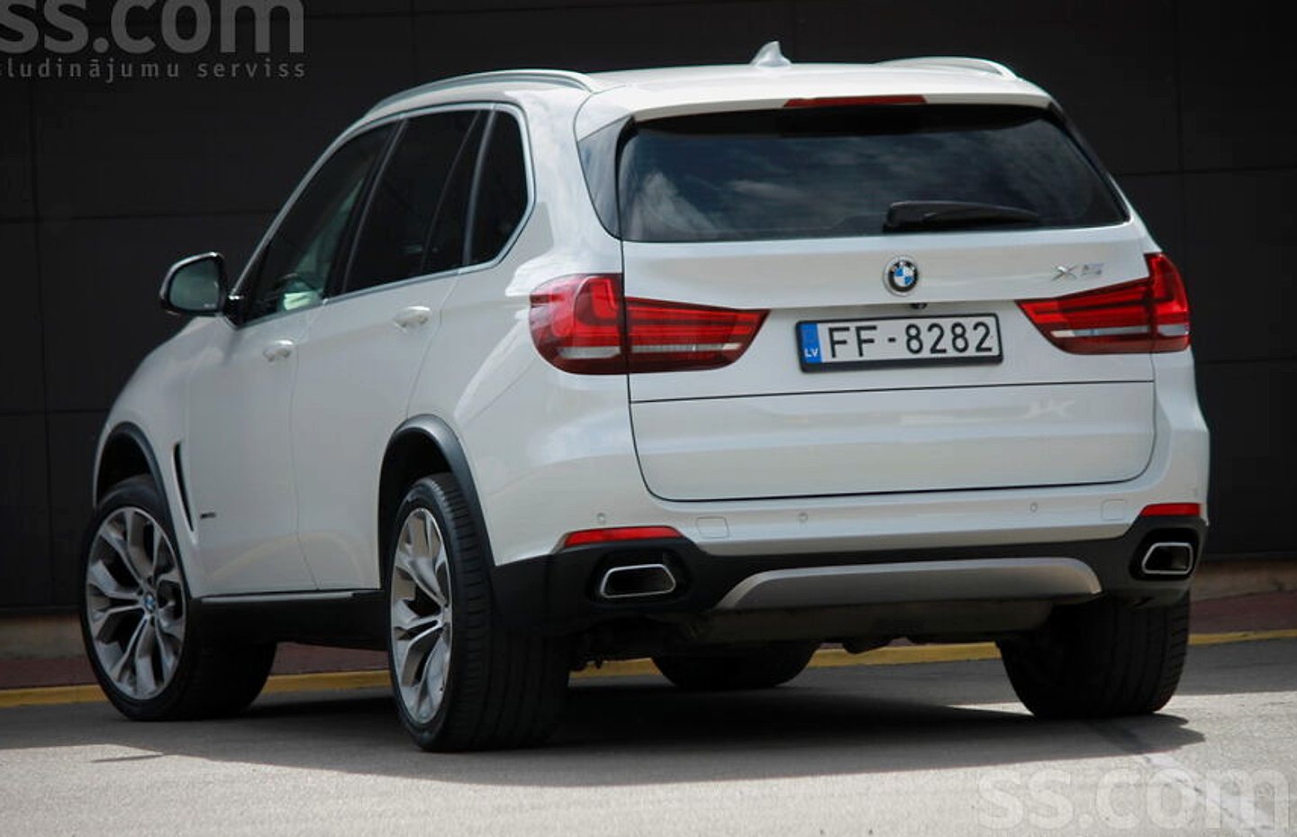 BMW X5 — foto 2