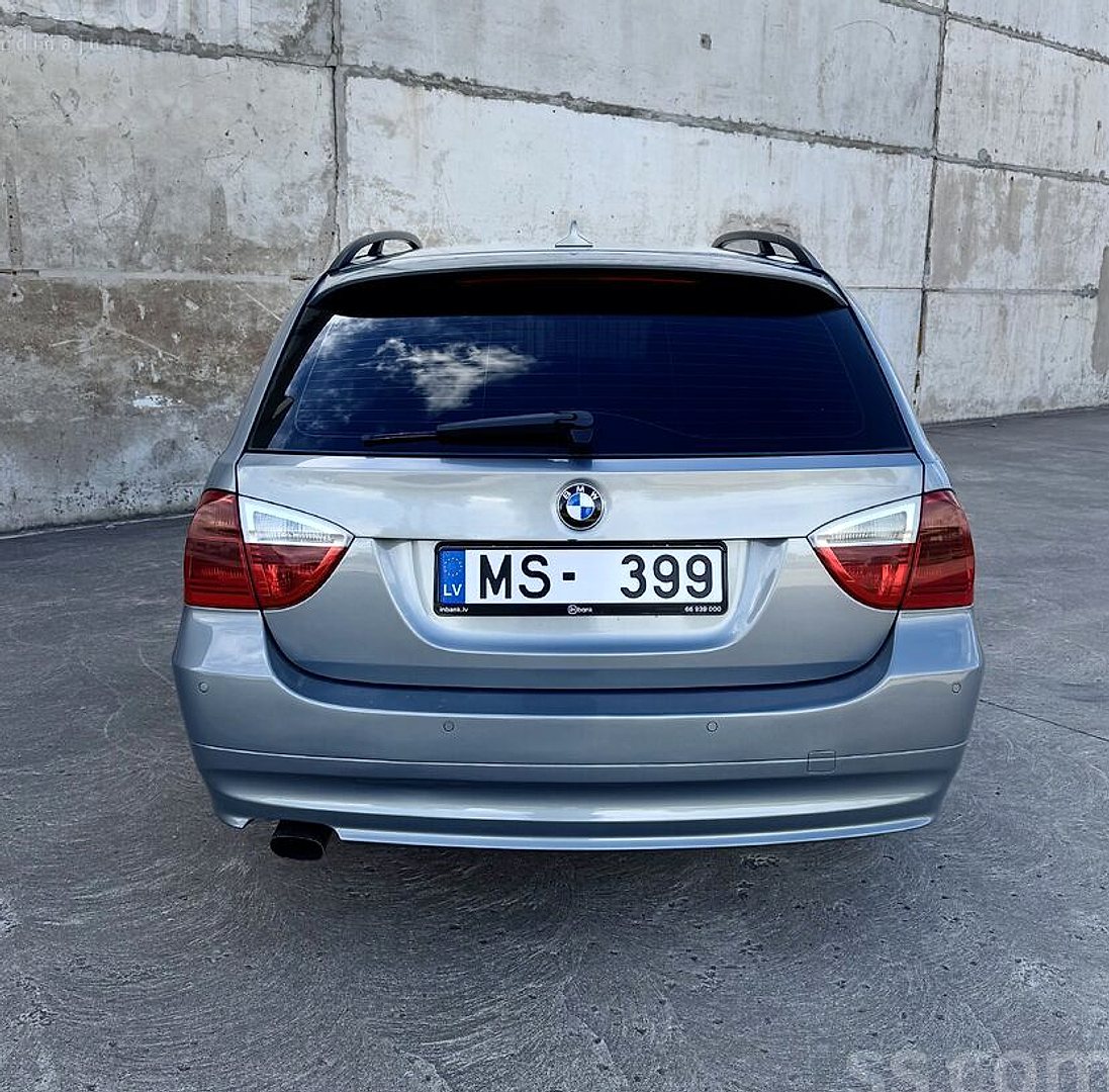 BMW 320 — foto 5