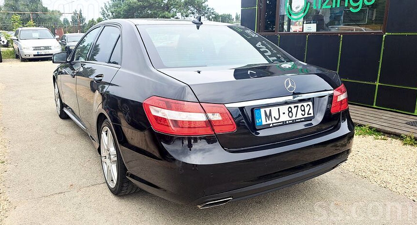 Mercedes-Benz E200 — foto 4
