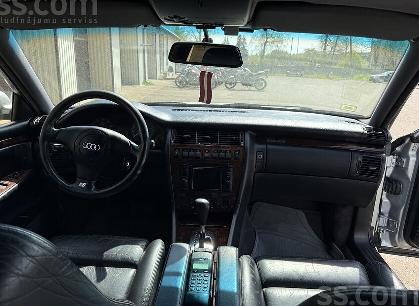 Audi S8 — foto 4
