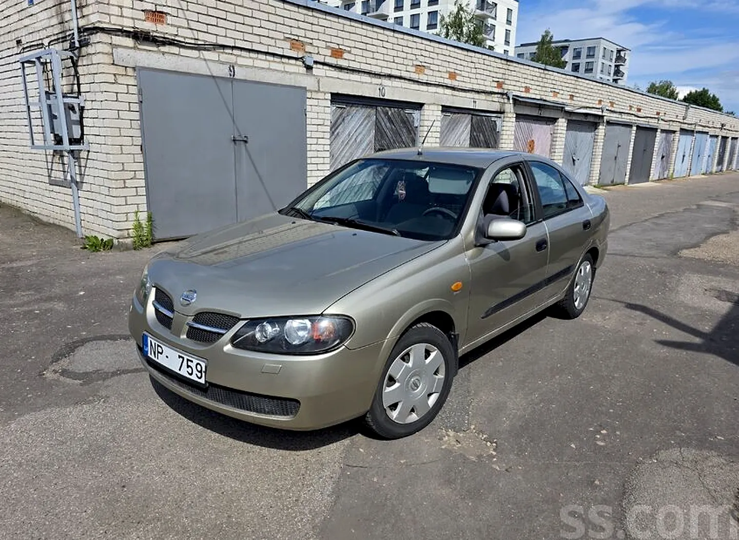 Nissan Almera, 2004. gads