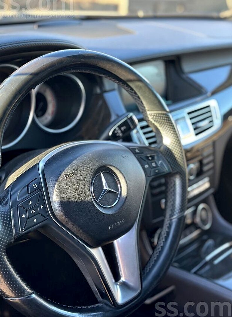 Mercedes-Benz CLS350 — foto 4