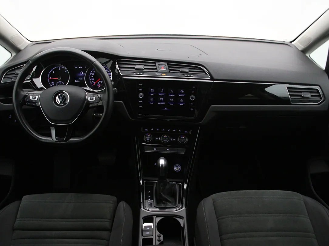 Volkswagen Touran — foto 3