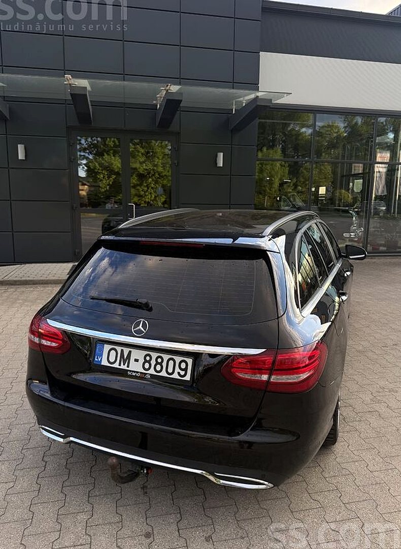Mercedes-Benz C200 — foto 4