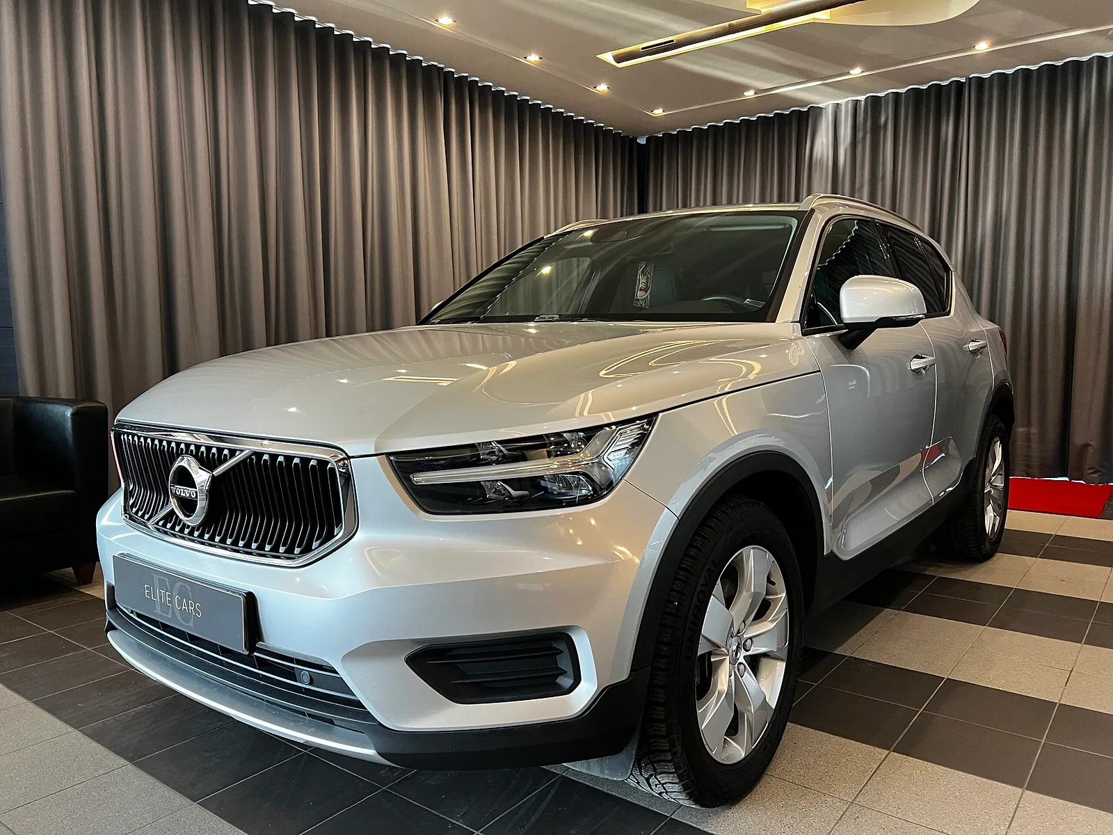 Volvo XC40, 2018. gads