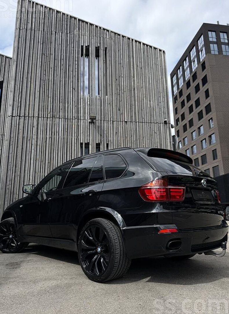 BMW X5 — foto 4