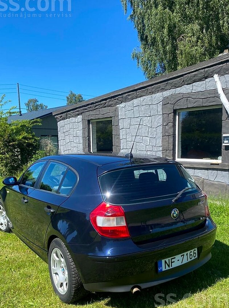 BMW 118 — foto 2