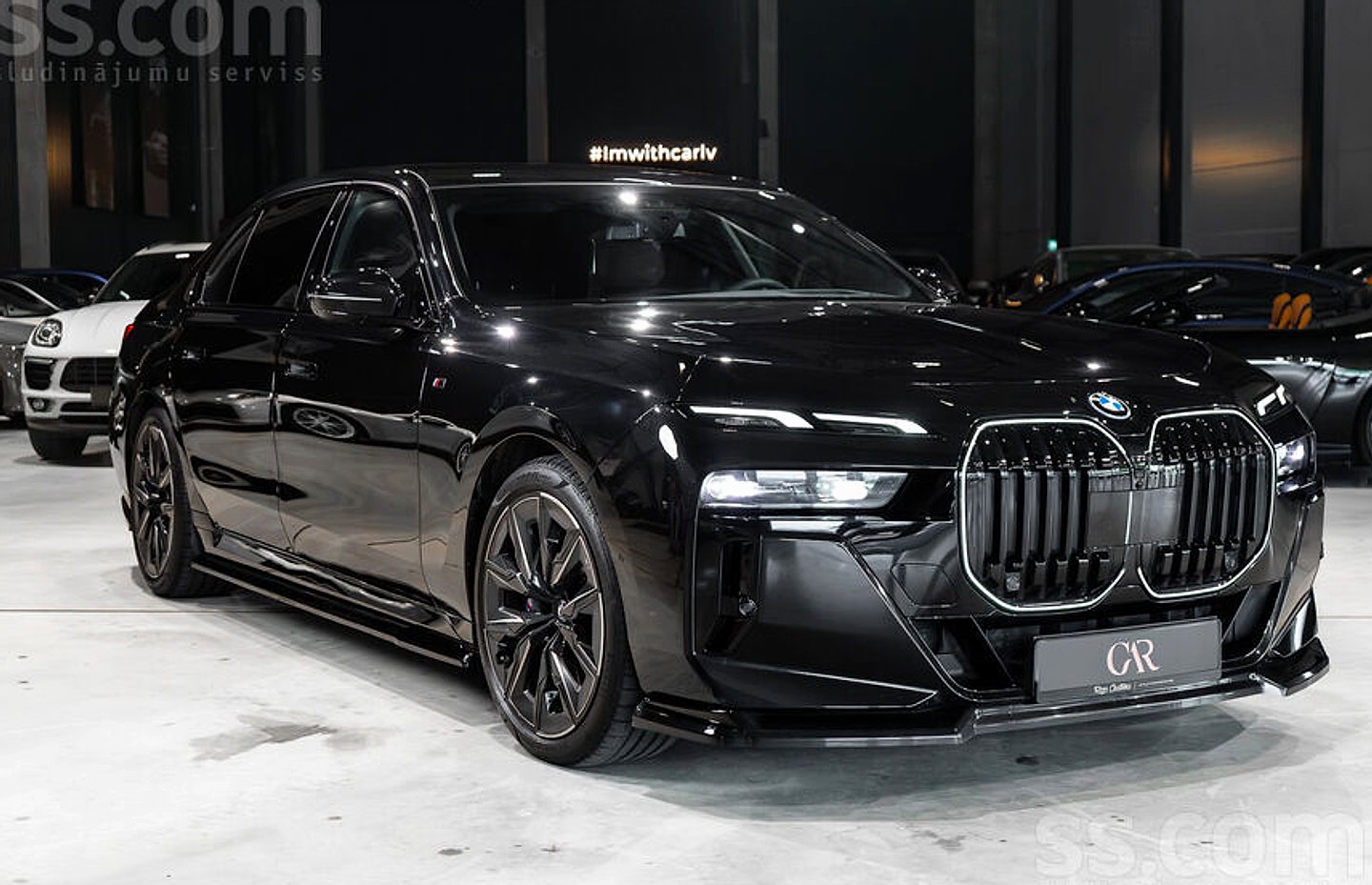 BMW 750 — foto 3