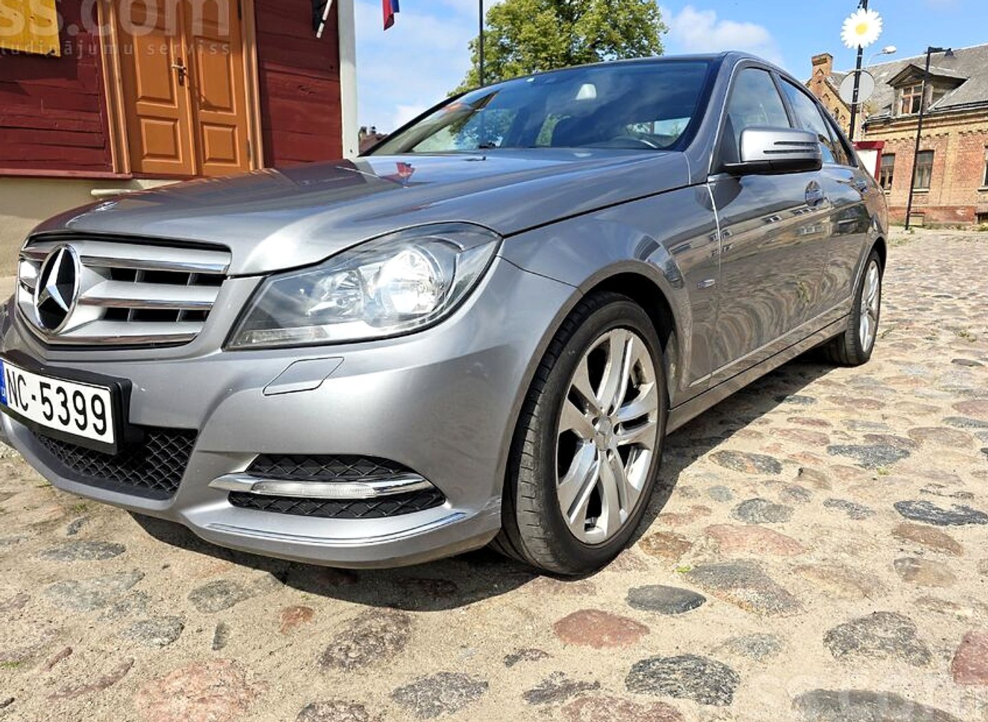 Mercedes-Benz C220 — foto 6