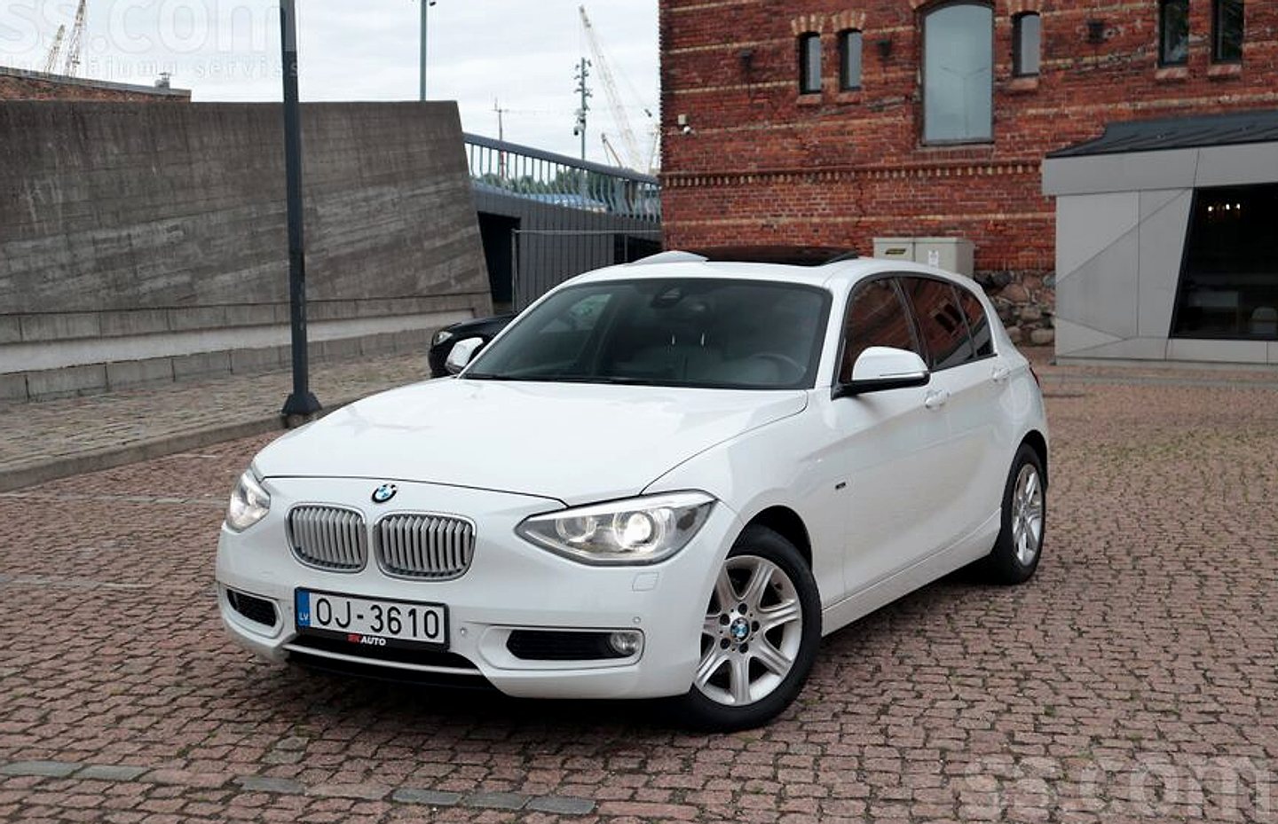 BMW 118