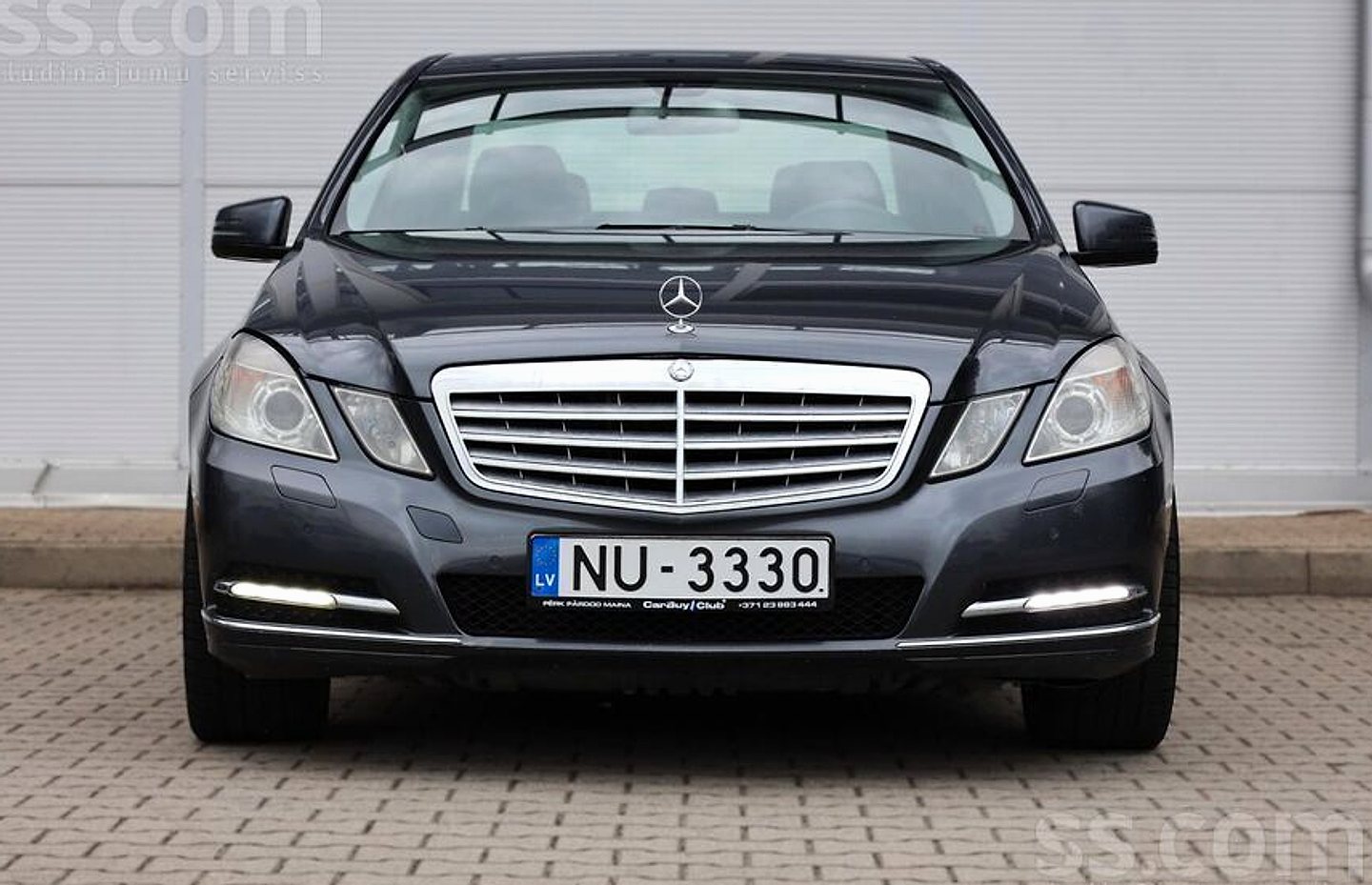Mercedes-Benz E200 — foto 3