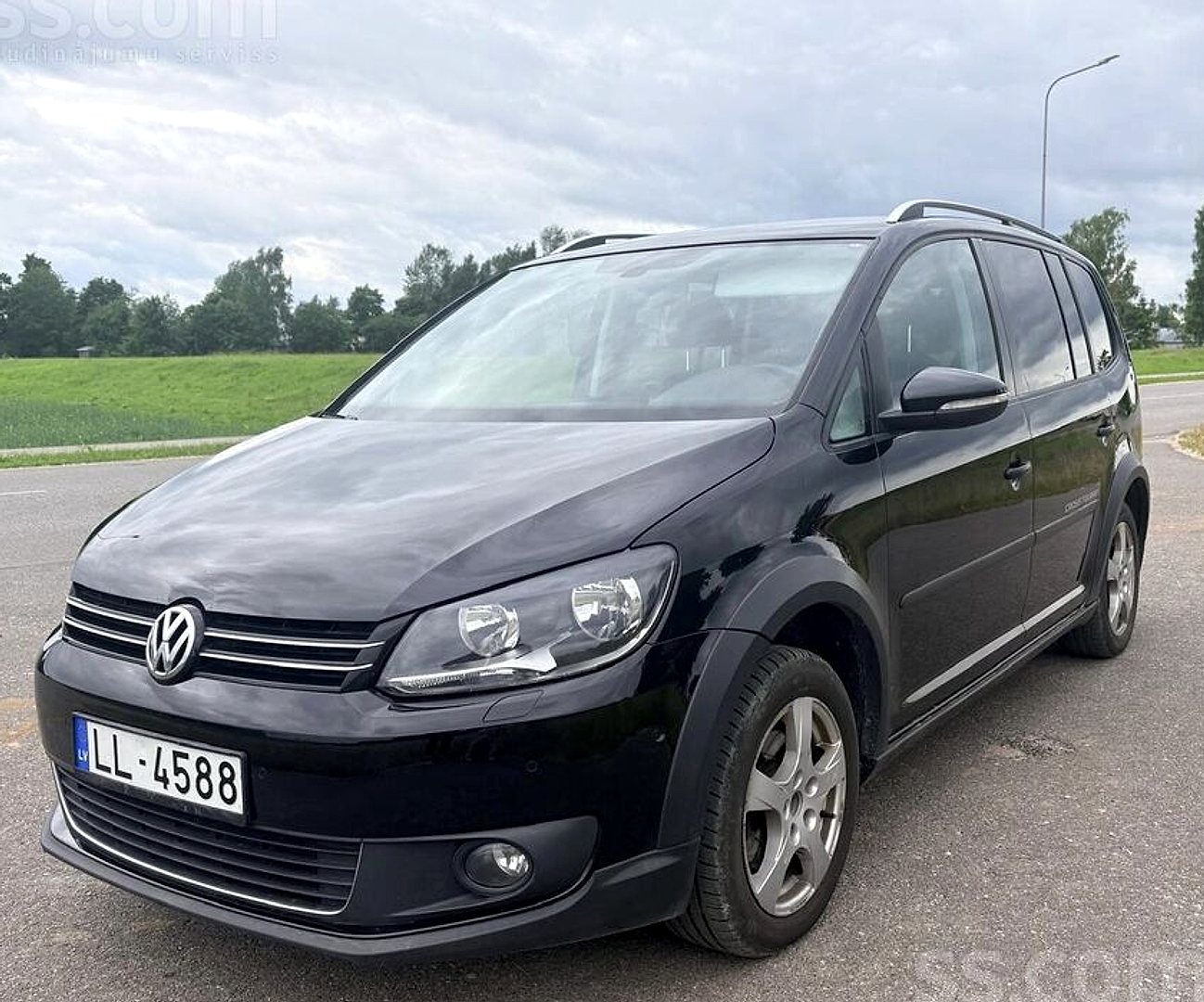 Volkswagen Touran, 2011. gads
