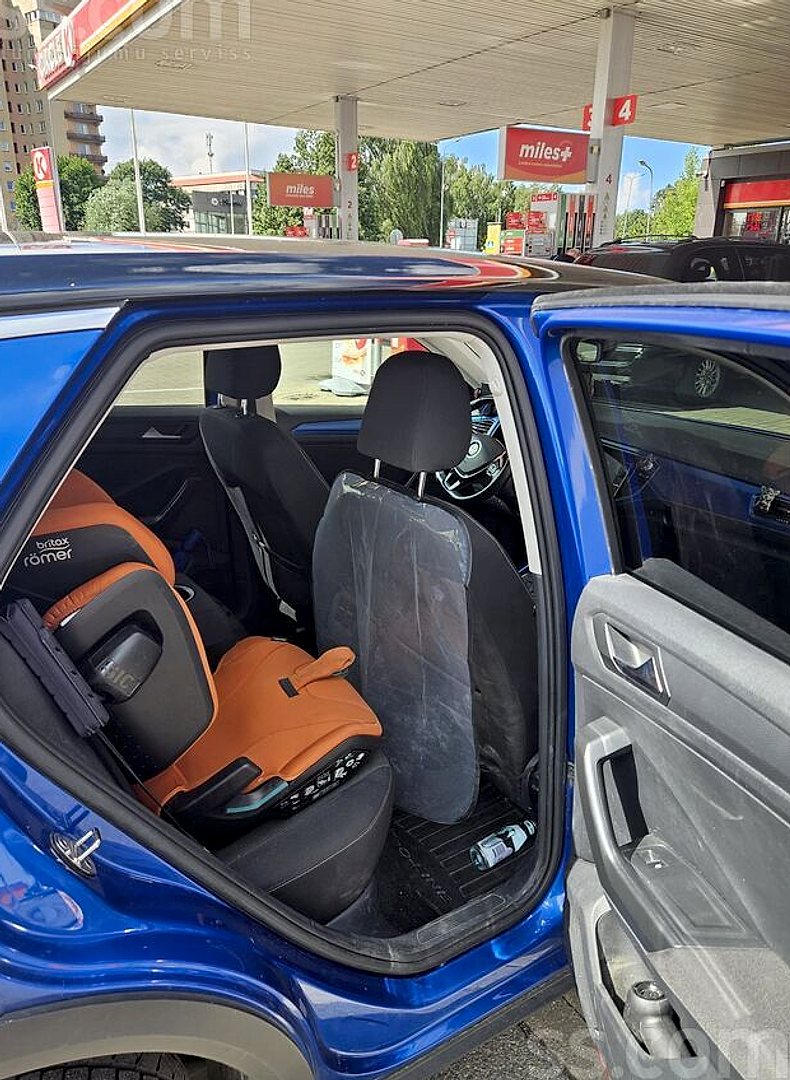 Volkswagen T-Roc — foto 4