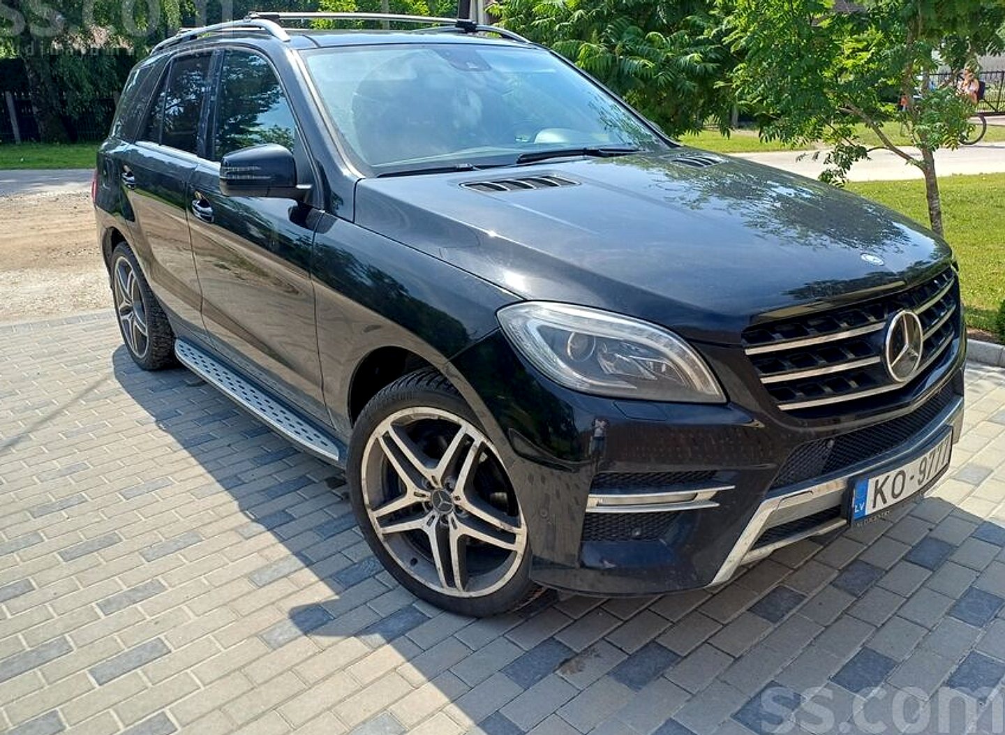 Mercedes-Benz ML350, 2012. gads