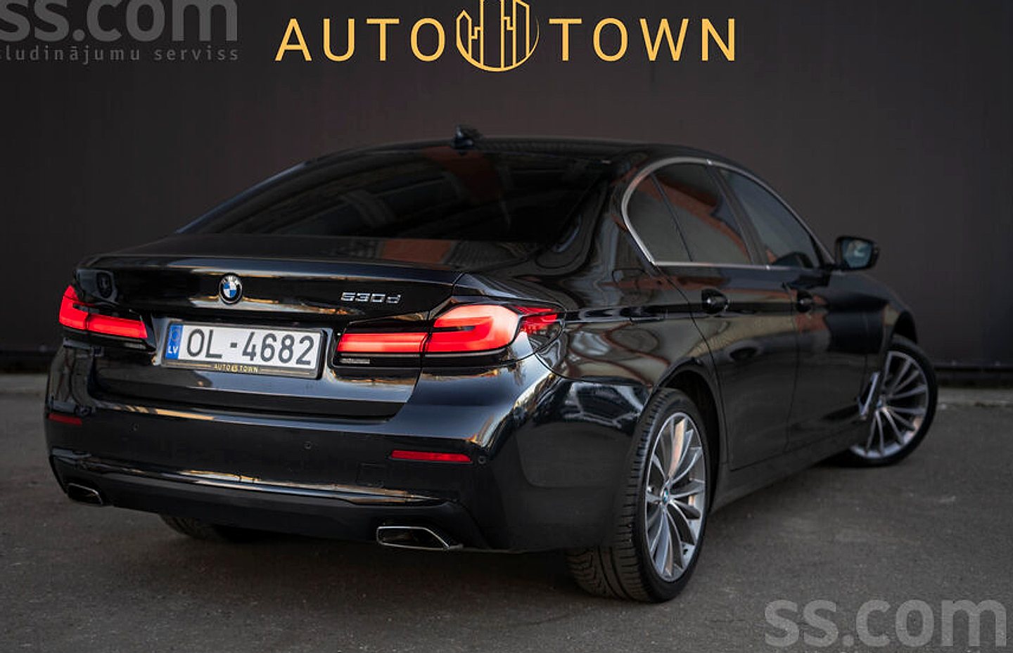 BMW 530 — foto 5