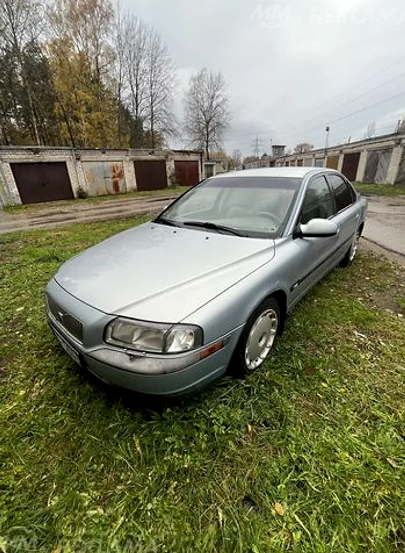 Volvo S80, 2000. gads