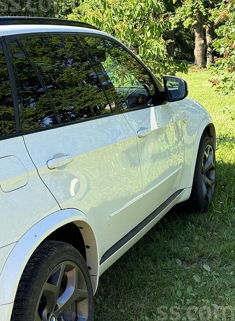 BMW X5 — foto 2