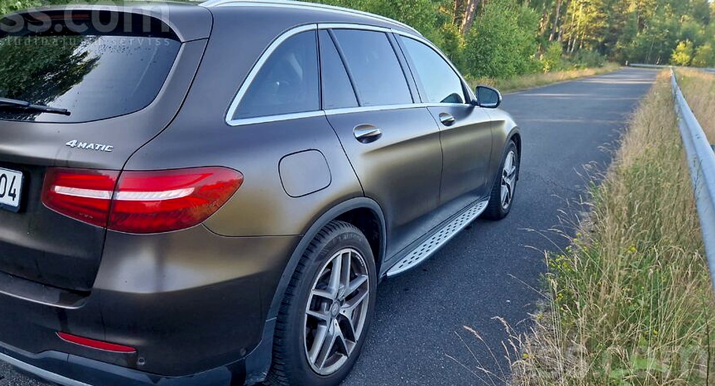 Mercedes-Benz GLC 220 — foto 4