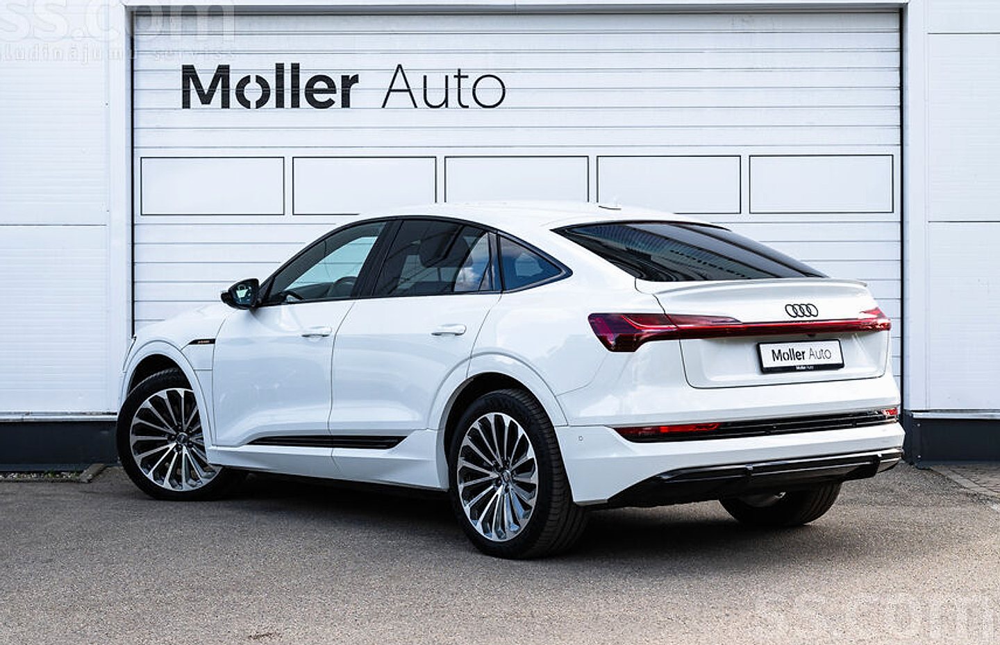 Audi E-tron — foto 4