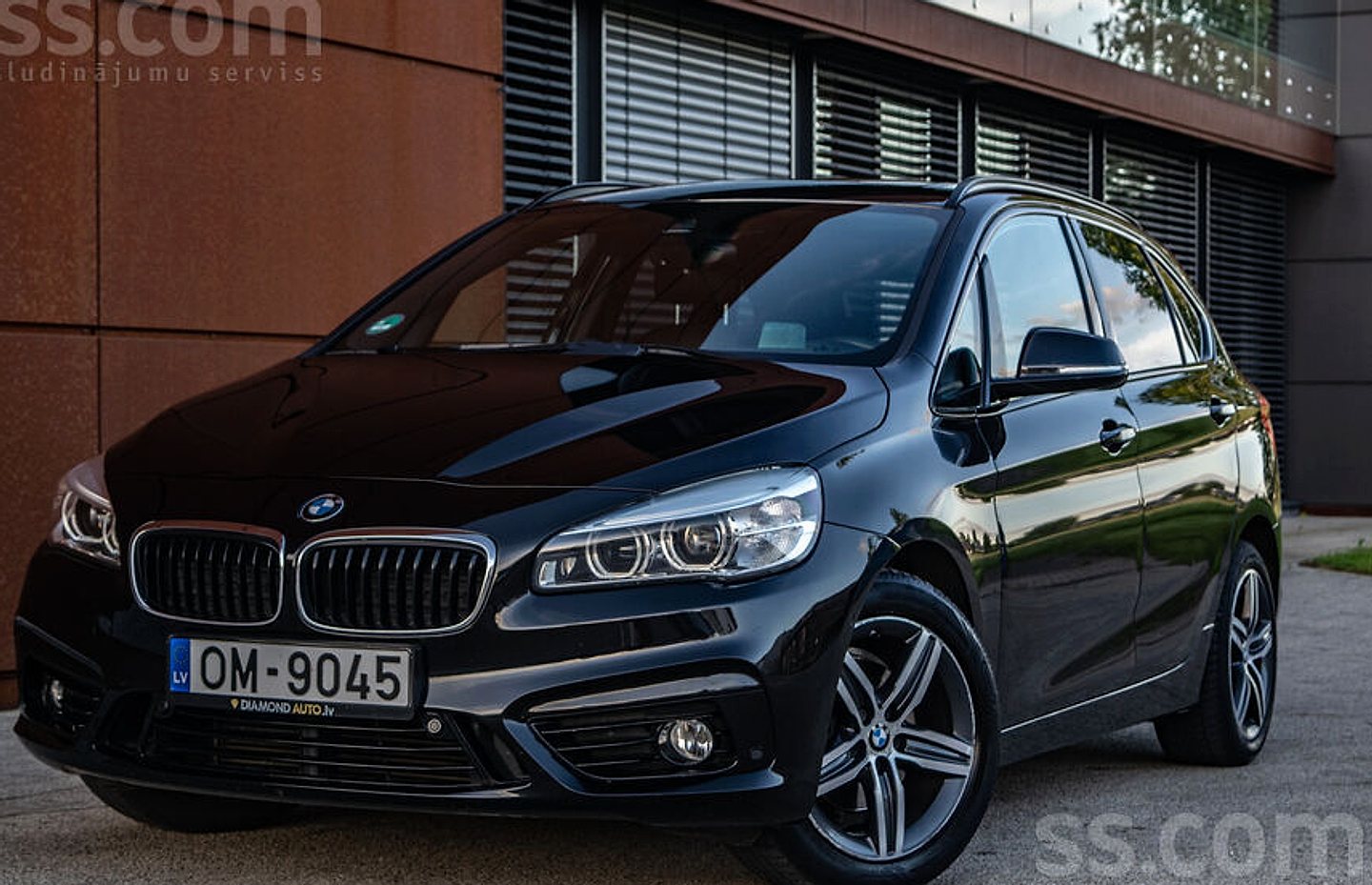 BMW 218 — foto 2