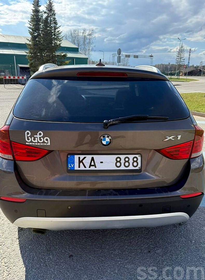 BMW X1 — foto 4