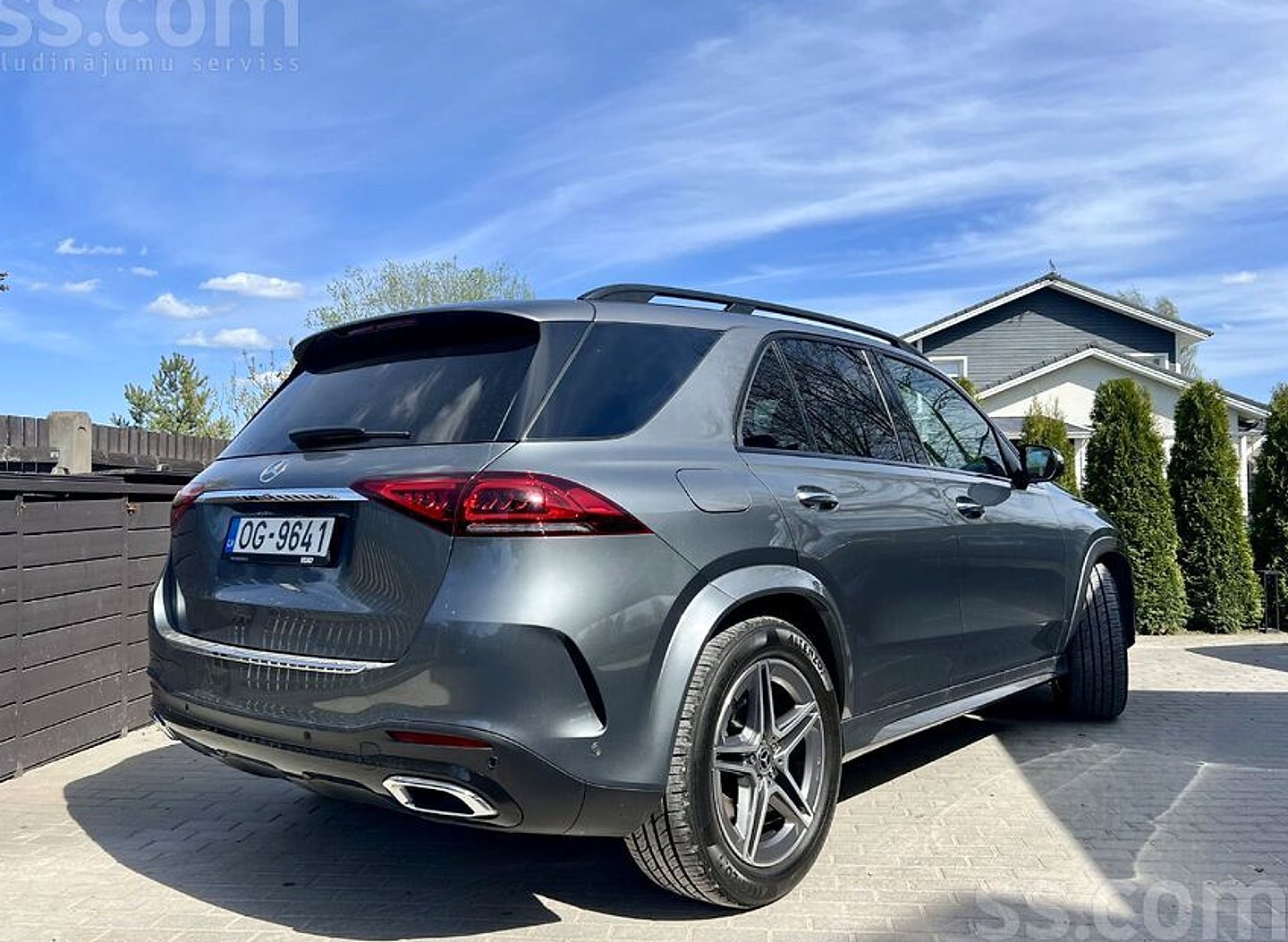 Mercedes-Benz GLE 300 — foto 3