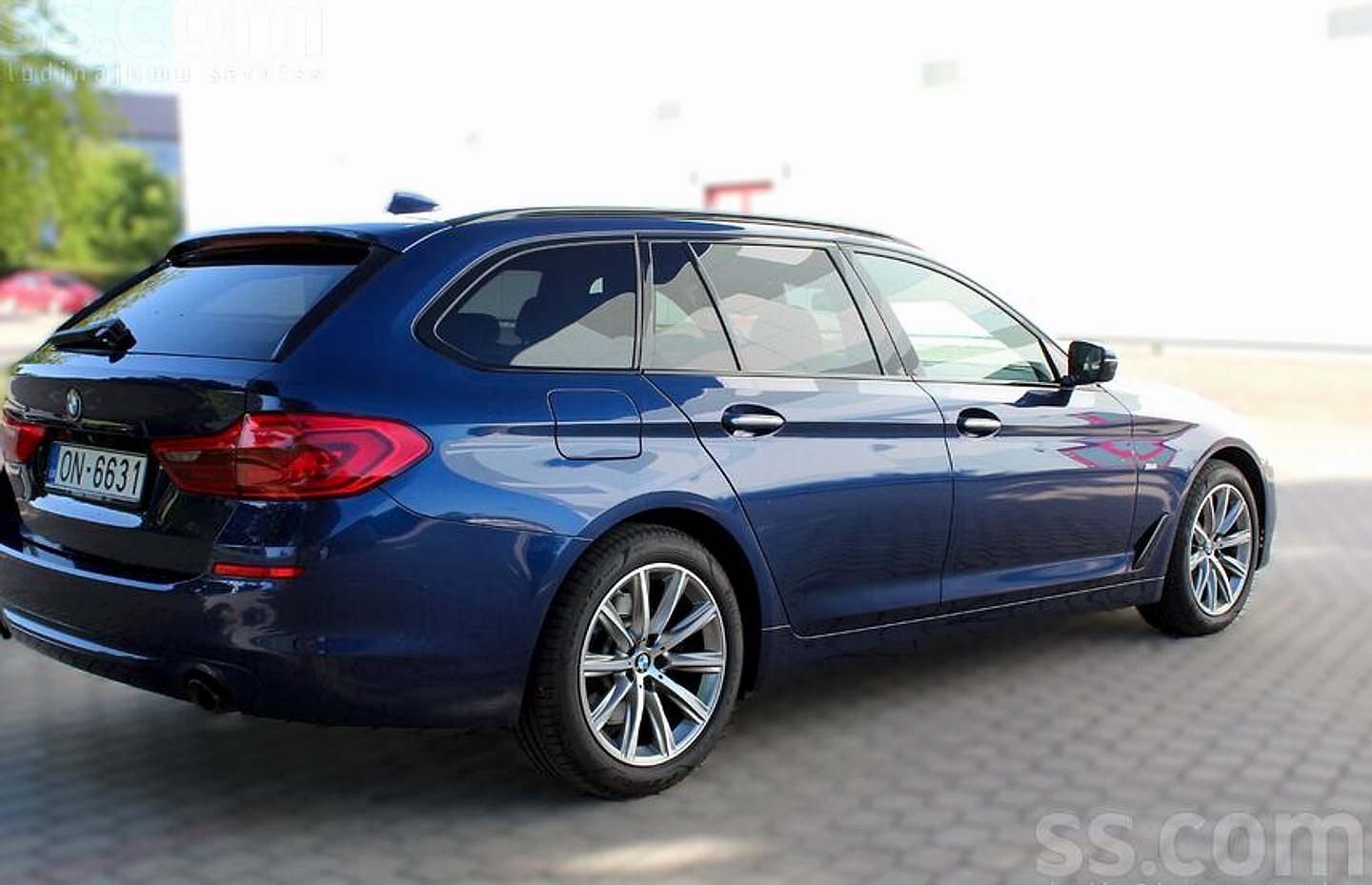 BMW 520 — foto 3