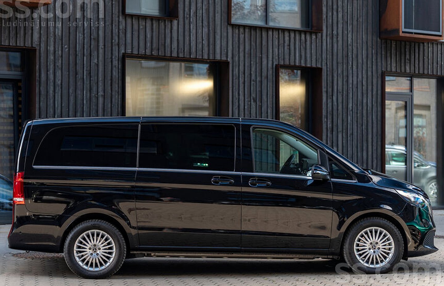 Mercedes-Benz V300 — foto 6