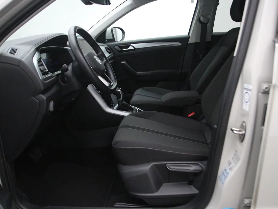 Volkswagen T-Roc — foto 5
