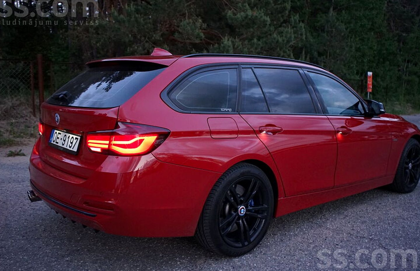 BMW 320 — foto 4