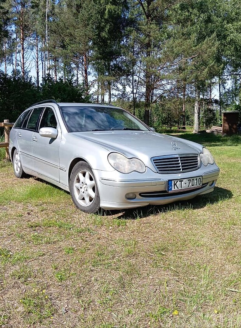 Mercedes-Benz C220 — foto 2