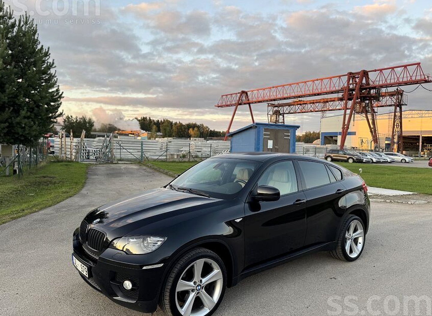 BMW X6 — foto 4