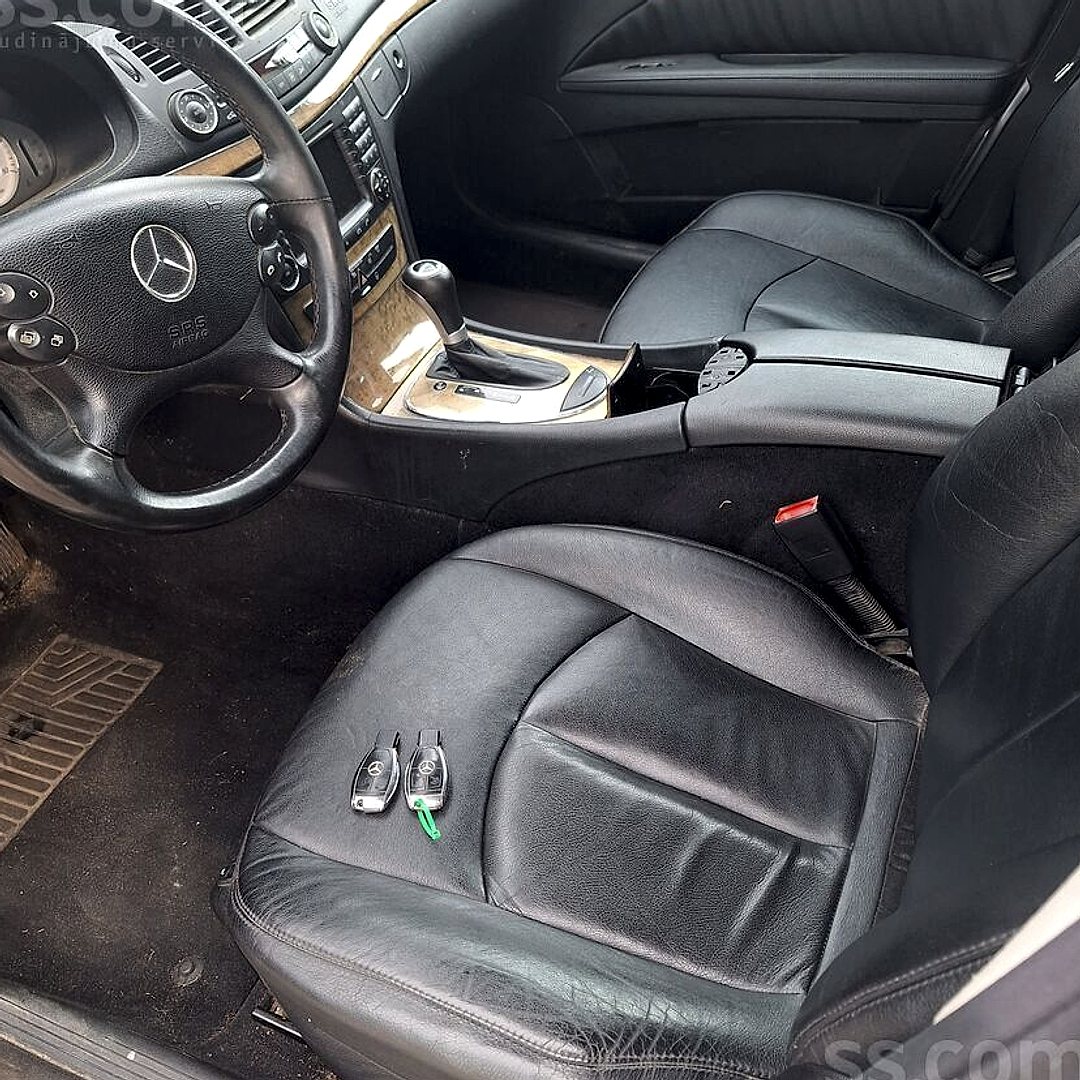 Mercedes-Benz E220 — foto 5