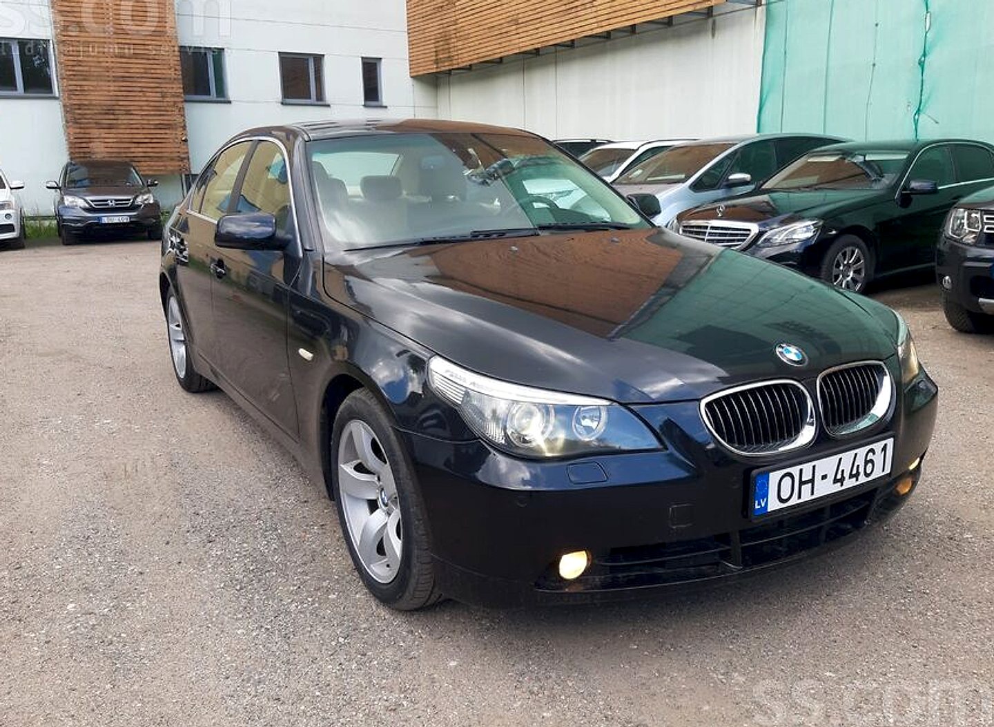 BMW 530 — foto 3
