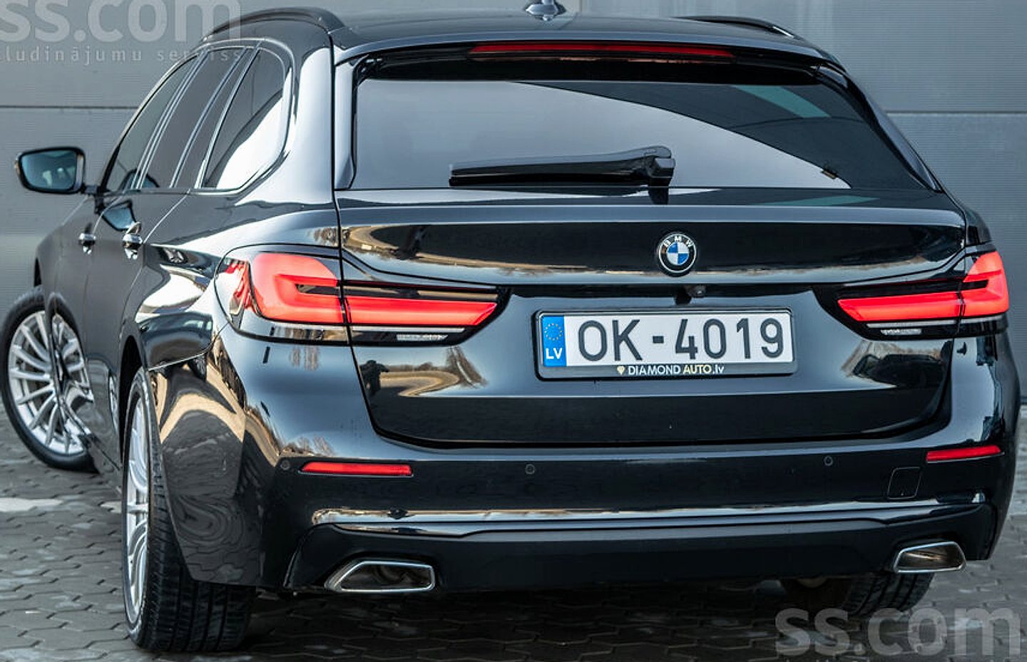 BMW 520 — foto 4
