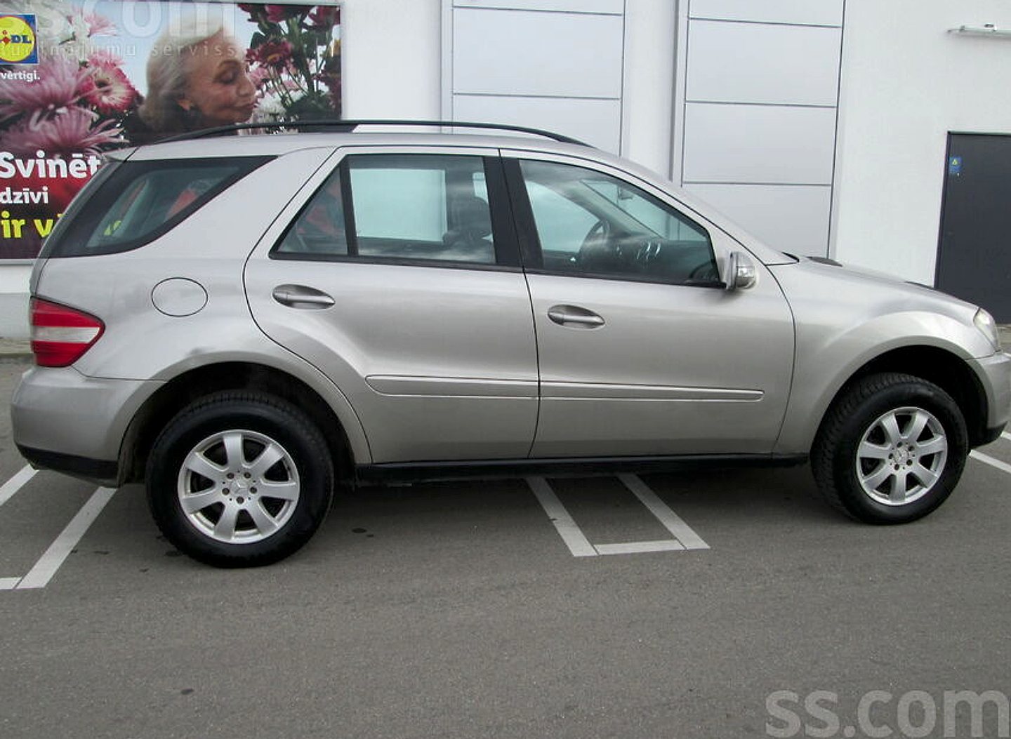 Mercedes-Benz ML320 — foto 5