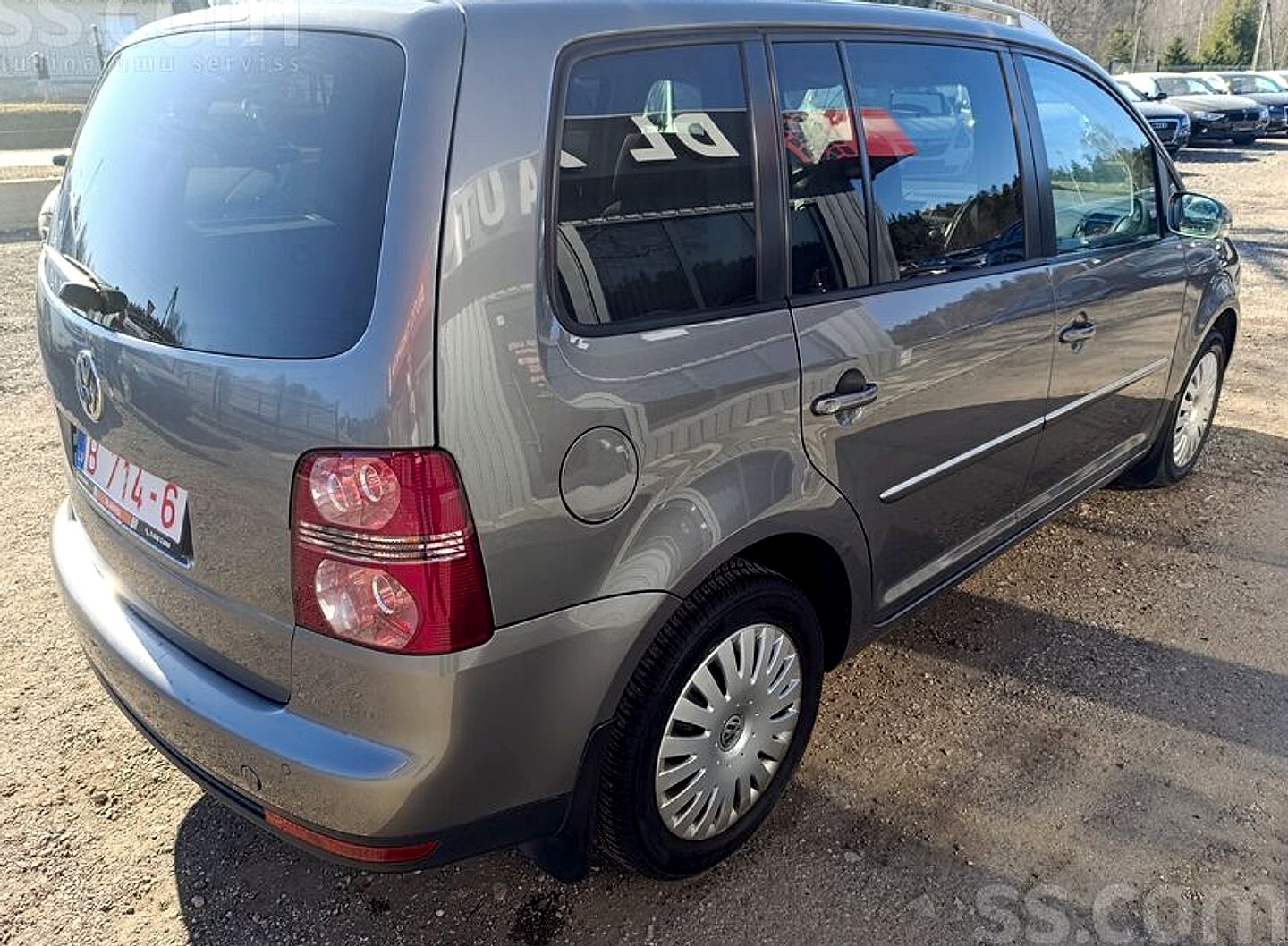 Volkswagen Touran — foto 4