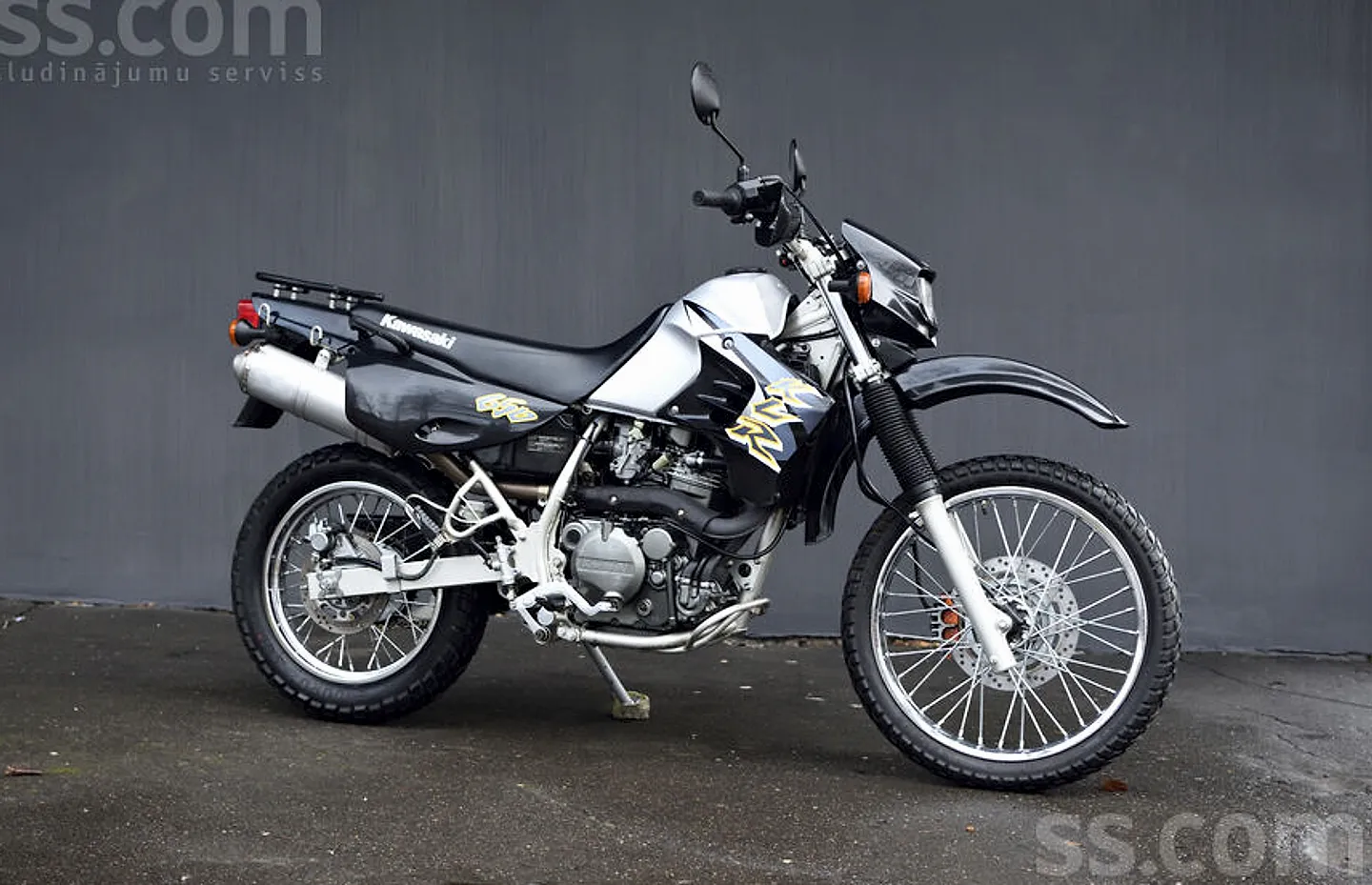Kawasaki Klr650, 2004. gads