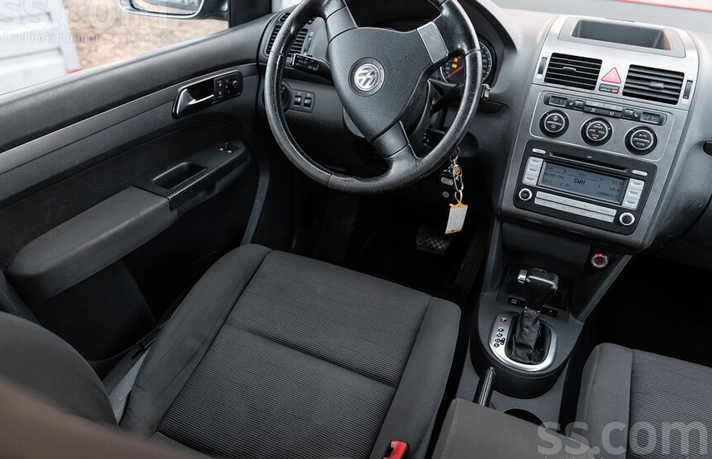 Volkswagen Touran — foto 6