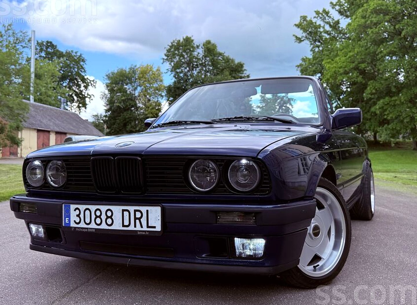 BMW 318 — foto 2