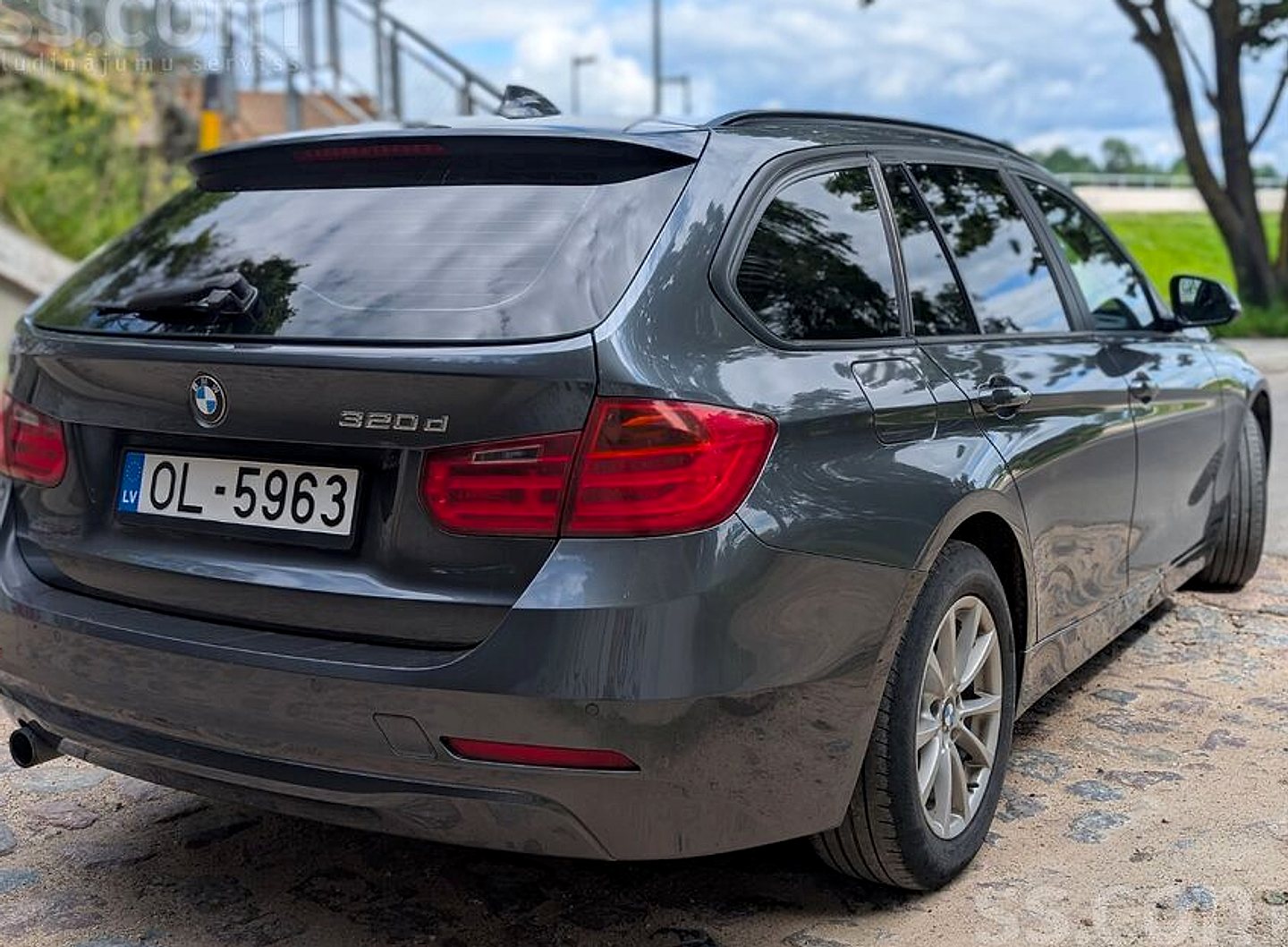 BMW 320 — foto 5