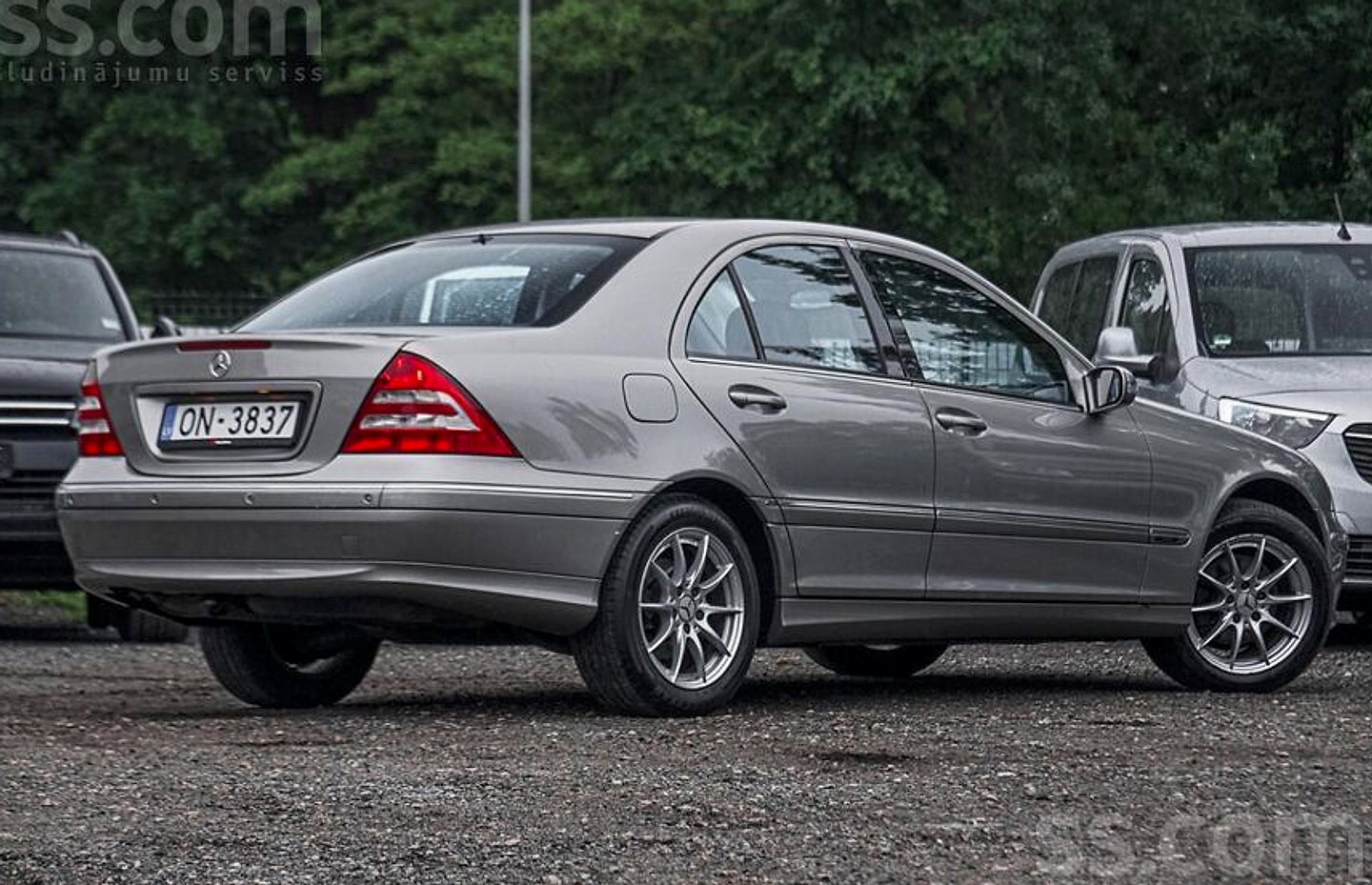 Mercedes-Benz C200 — foto 4