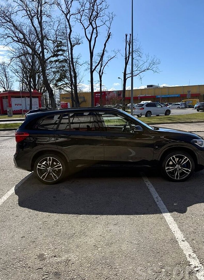 BMW X1 — foto 2