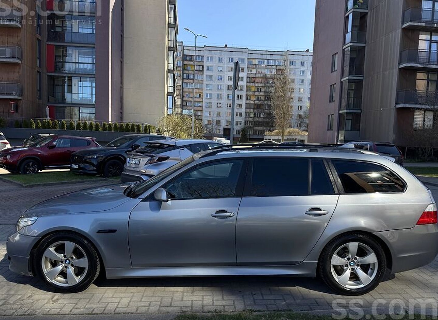 BMW 530 — foto 2