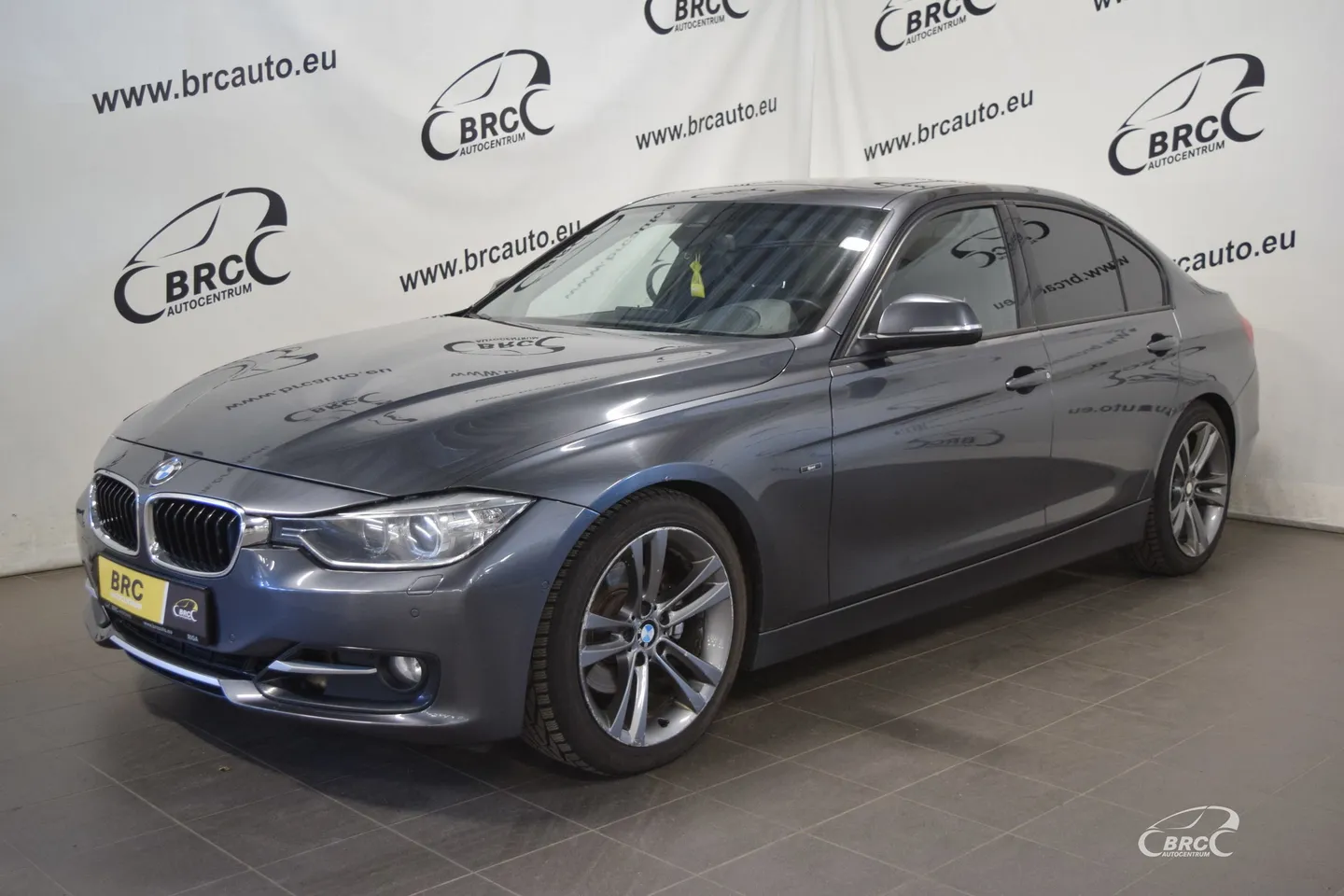 BMW 320, 2012. gads